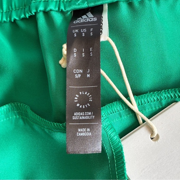 Adidas Mens Green And Black Satin Striped Multi Sport Shorts Small - Picture 2 of 13